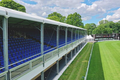 Bender Tribünen, Bühnen, Stadien, Podeste und Zubehör zum Mieten oder Kaufen169